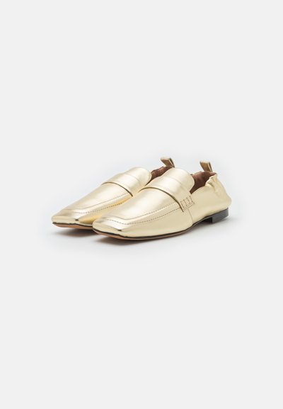 Mansur Gavriel SQUARE TOE LOAFER - Παπούτσια χωρίς κορδόνια - gold