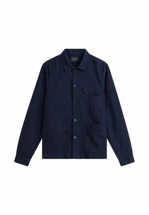 Mørkeblå skjortejakke med lange ærmer, spids krave, en knaplukket brystlomme og to nederste frontlommer.