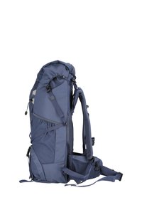 Sac à dos bleu marine avec des bretelles rembourrées et ajustables, plusieurs compartiments et une fermeture supérieure. Comprend un tissu durable et des poches latérales en maille.