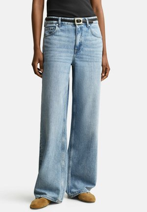 Jean boyfriend - semi light blue broken in
