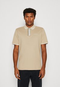 Antony Morato REGULAR FIT WITH MATT FOAM LOGO PRINT - Polo - sand