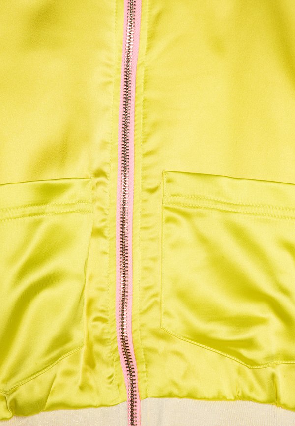 Light jacket - lemon3
