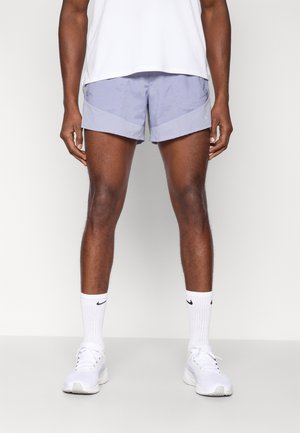 STRIDE SHORT - Korte sportsbukser - iron purple/indigo haze/light thistle/reflective silver-coloured