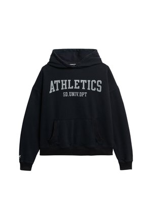 Zwarte hooded sweater met de tekst "ATHLETICS SD. UNIV. DPT" in grijze letters, voorzien van een voorzak en geribbelde boorden en zoom.