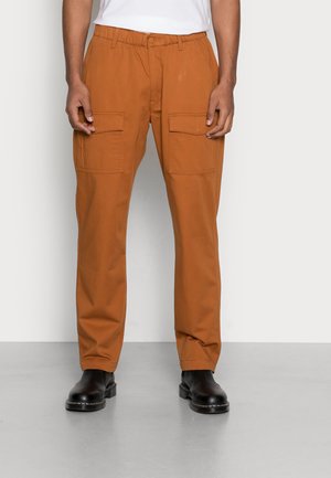 Pantalones cargo - camel