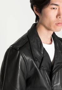 Schott Lederjacke - black
