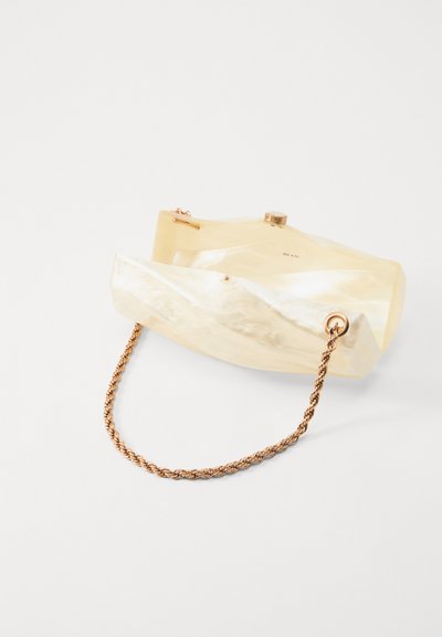 Cult Gaia JULIET SHOULDER - Käsilaukku - ivory