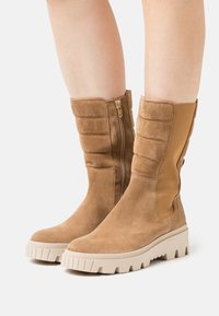 Gabor Bottes à plateau - lion/beige