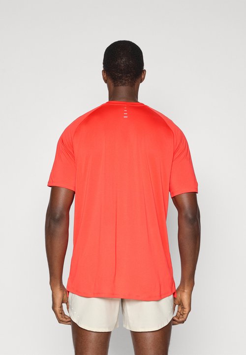 Nike STRIDE - Sports T-shirt - crimson/reflective silver-coloured — photo 3