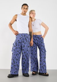 YOURTURN UNISEX - Cargohose - blue