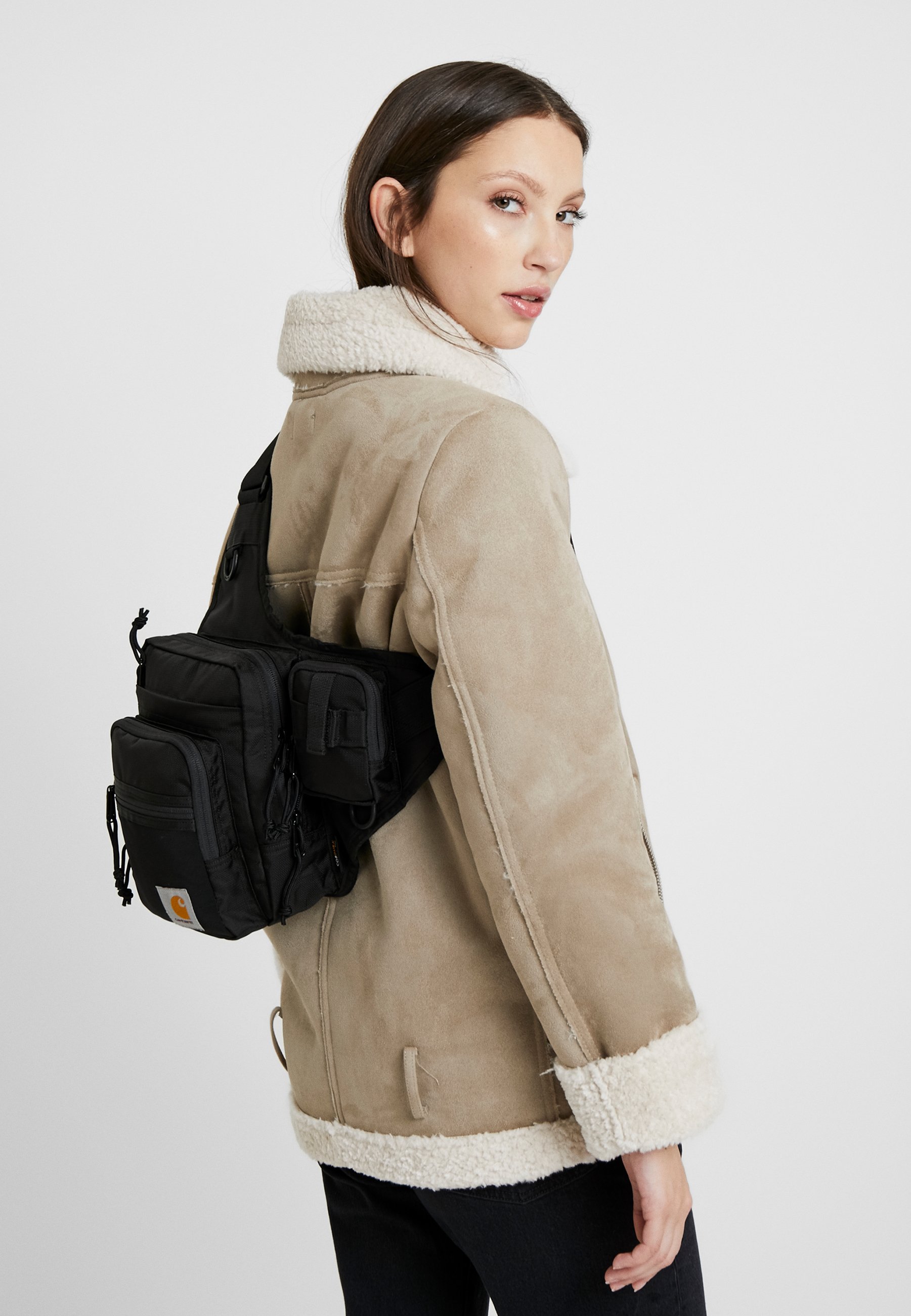 carhartt wip delta shoulder pouch