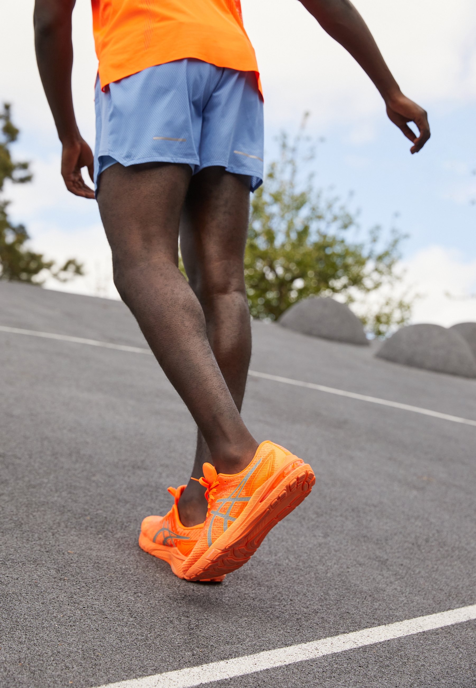 ASICS GT 2000 10 LITE SHOW - Stabiliteit hardloopschoenen - shocking  orange/orange pop/oranje - Zalando.be