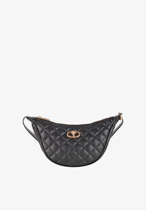 Sort quiltet læderhåndtaske med måneform, guldfarvede metaldele og lynlås. Har en tynd strop til at bære.