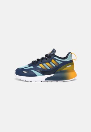 ZX 2K 2.0 UNISEX - Sneakers - crew navy/semi solar gold/core black