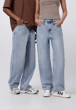 UNISEX - Jean droit - mid-blue denim