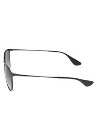Ochelari de soare negri cu un cadru metallic elegant, lentile în degrade întunecate și brațe subțiri care se curbează la vârfuri pentru o potrivire strânsă.