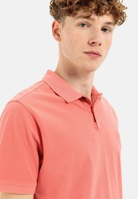 camel active Poloshirt - coral red