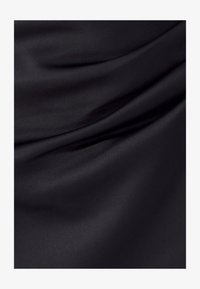 Non sélectionné, black