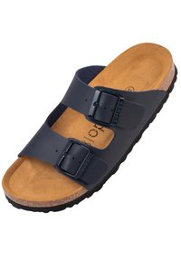 Marinblå sandal med två justerbara remmar, korkfotbädd, texturerad svart sula och ett mjukt yttermaterial. Inga synliga logotyper.