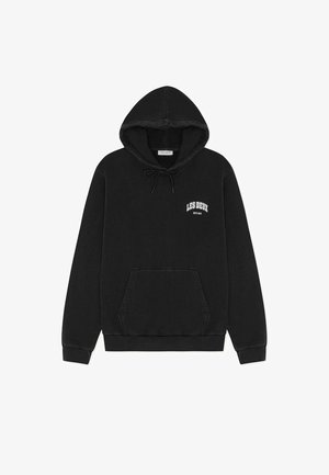 Fekete kapucnis pulóver puha anyagból, húzózsinórral, elülső zsebfelülettel és fehér "LES DEUX" logóval a mellrészen. Normál szabás, bordázott mandzsetták.