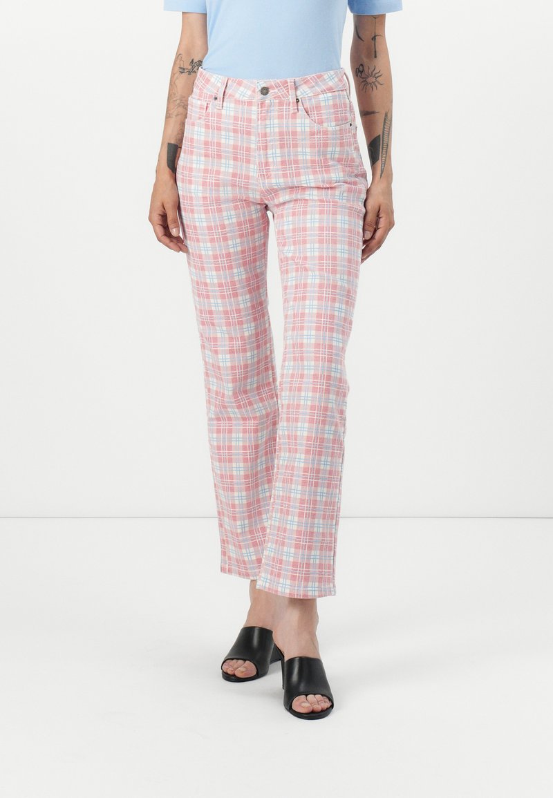 Guess Relaxed fit jeans roze