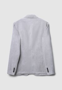 Grauer Cordblazer mit glatter Textur, Reverskragen und fünf Knopfdetails an den Manschetten. Rückansicht zeigt eine taillierte Passform und eine strukturierte Form.