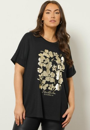 - T-shirt z nadrukiem