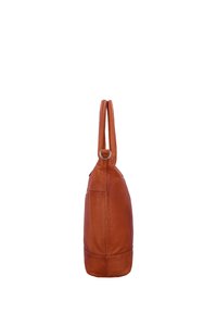 Bolso de mano de cuero marrón mostrado de lado con dos asas y una textura suave sobre un fondo blanco.