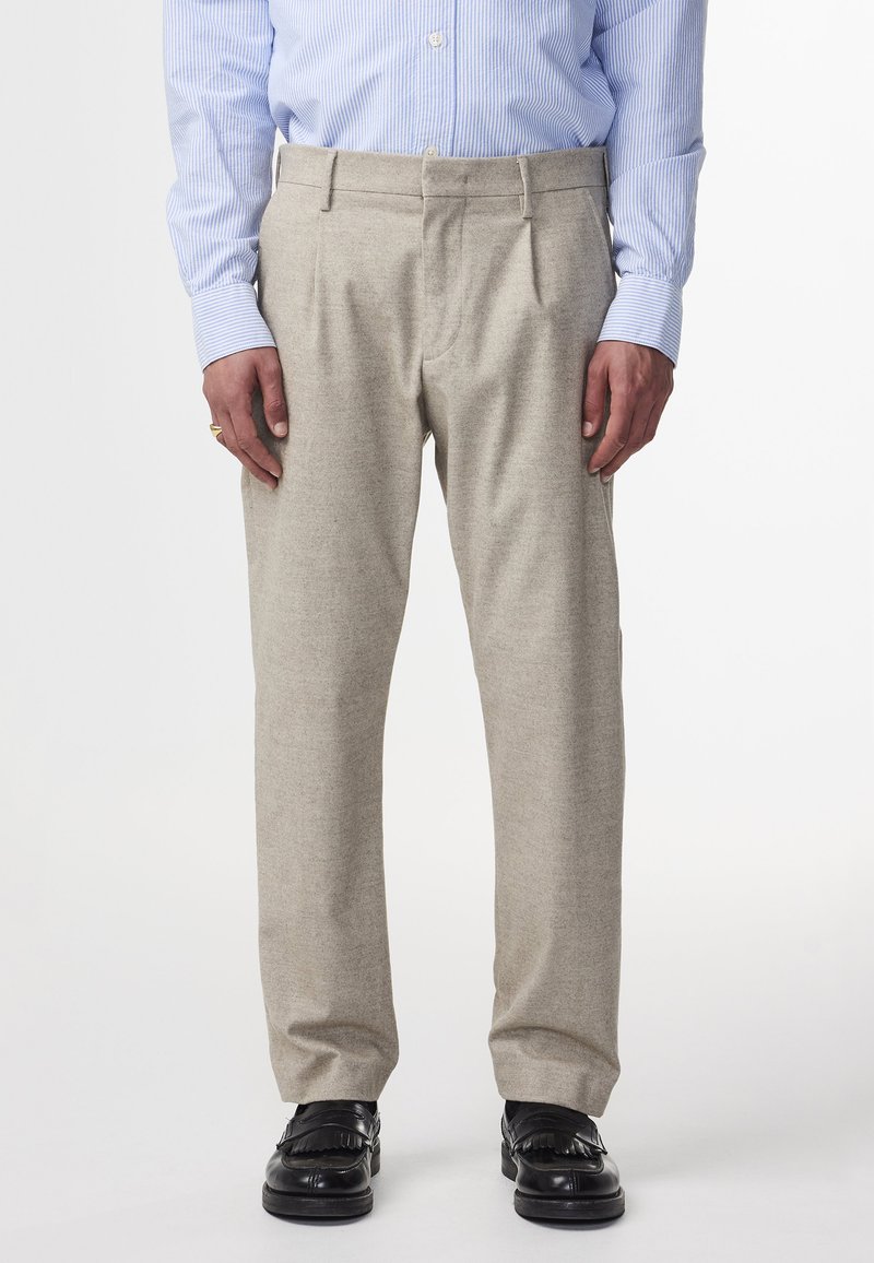 NN.07 BILL - Chino - cement - 022