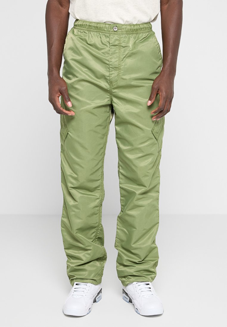 Pantalones montañeros largos