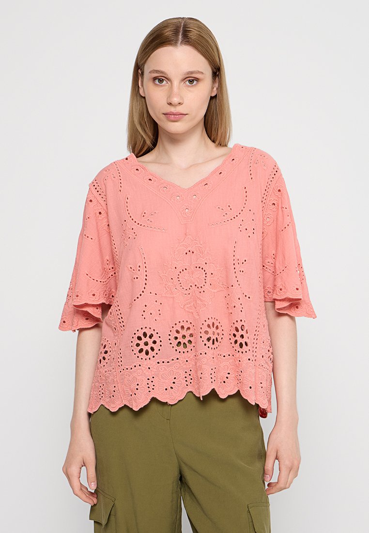 Apricot Blouse donkerroze