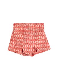 Pantalones cortos trenzados en rojo y blanco con un patrón texturizado de cuadros y una cintura elástica, con un dobladillo deshilachado y un corte relajado.