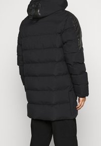 Kings Will Dream Vinterkappa /-rock - black