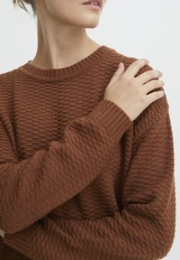 Oxmo OXMILIKA - Pulóverruha - brunette