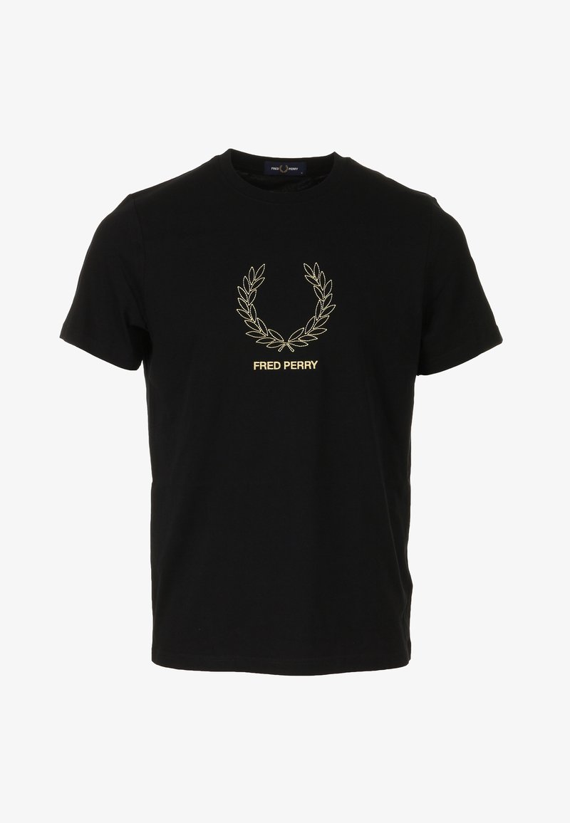 Camiseta negra de algodón con un diseño de laurel bordado en dorado y el texto "FRED PERRY" debajo. Manga corta y cuello redondo.