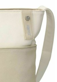 Borsa in similpelle beige dalla forma strutturata, con zip parziale, dettaglio laterale con logo e texture liscia.