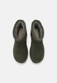 ugg classic mini platform plateaustiefelette