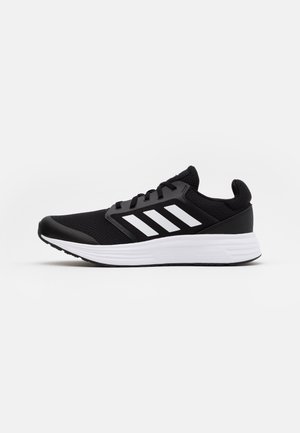 Scarpe da corsa su strada - black