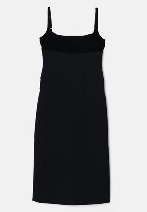 Rochie neagră fără mâneci, cu un corset din catifea și un design ajustat, dotată cu două buzunare. Textură netedă și margine dreaptă pentru o siluetă elegantă.