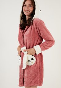 LELA REGULAR FIT - Halāts - powder pink