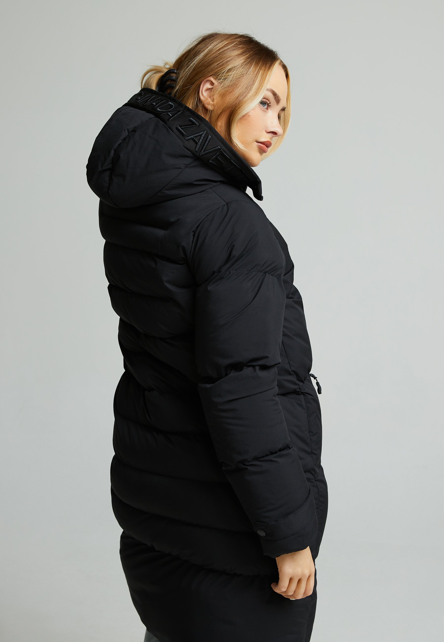Zavetti Canada ALORA LONGLINE PUFFER JACKET - Winter coat - jet
