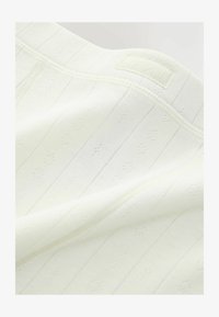 Non selezionato, cream