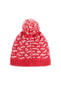 Cappello rosso lavorato a maglia con accenti bianchi, caratterizzato da un motivo testurizzato e un pompòn soffice in cima. Orlo a coste alla base.