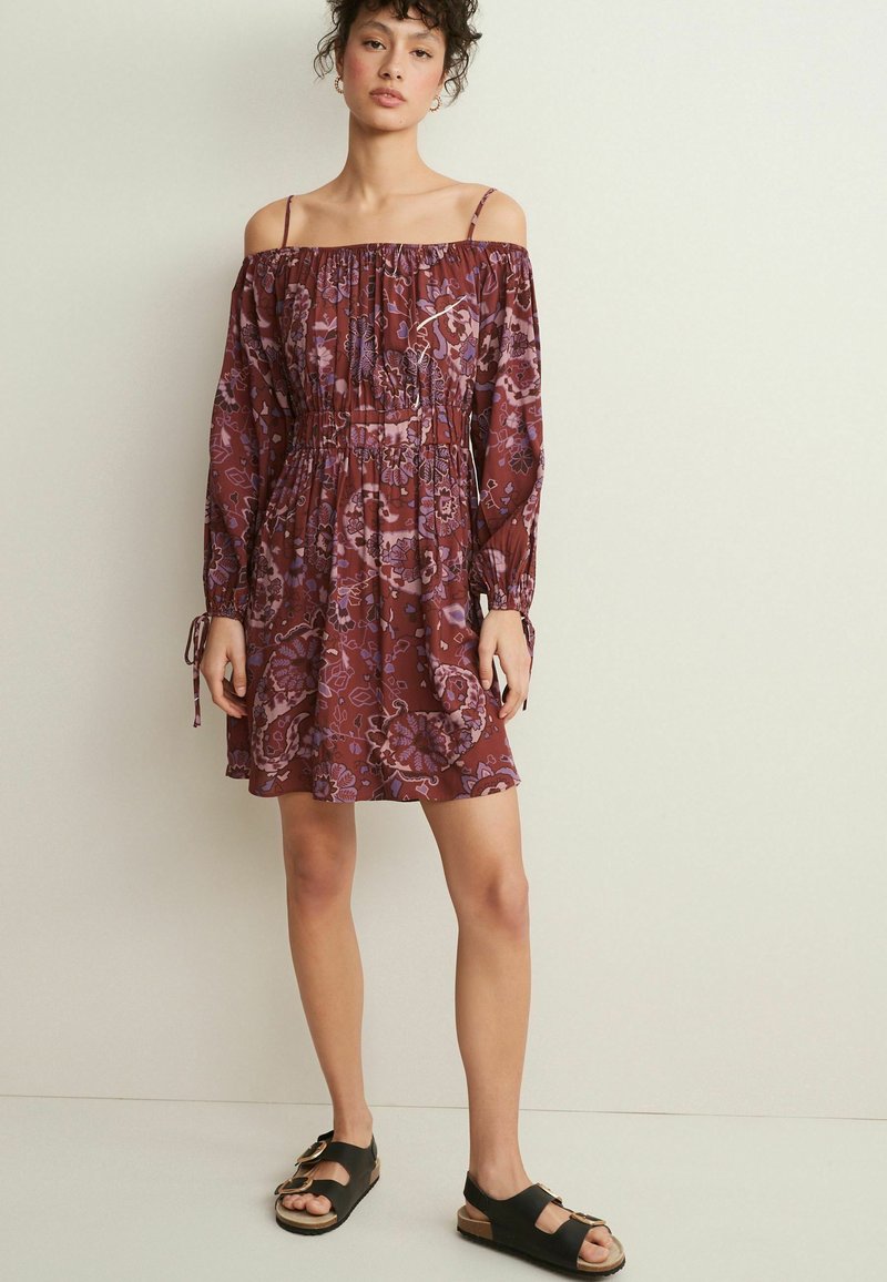 Damen Freizeitkleider | Next STRAPPY BARDOT MINI Freizeitkleid brown floral print/braun - GM05384 Damen Freizeitkleider | Next STRAPPY BARDOT MINI Freizeitkleid brown floral print/braun - GM05384