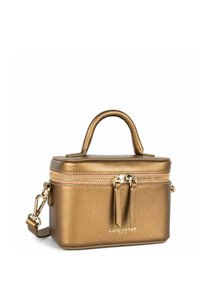 Borsa in bronzo metallizzato con forma strutturata, manico superiore, tracolla rimovibile, chiusura con zip e logo del marchio impresso nella parte anteriore.