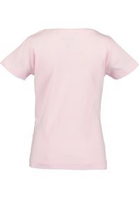 Rosa Baumwoll-T-Shirt mit kurzen Ärmeln, rundem Ausschnitt und subtilen Nähdetails am Saum und an den Ärmeln; schlicht und ohne Muster.