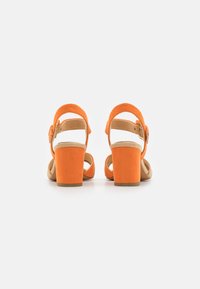 Marco Tozzi Riemensandalette - orange