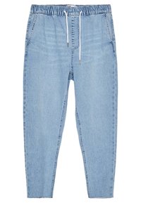 Vaaleansinisiä denim-housuja, joissa on joustava vyötärönauha, säädettävä kiristysnauha, kapeutettu istuvuus ja sivutaskut. Sileä pinta, ilman kuvioita.