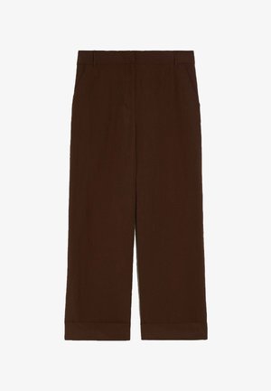 Bruine rechte broek met voorzakken en omslagzomen, plat uitgestald met een strak, gestructureerd ontwerp.