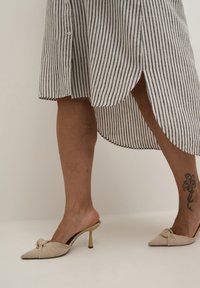 Kaffe Curve KCMILLE - Abito a camicia - chalk black stripe
